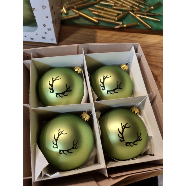 Karácsonyi golyók TETRAO halványzöld agancs 8 cm, 4 db